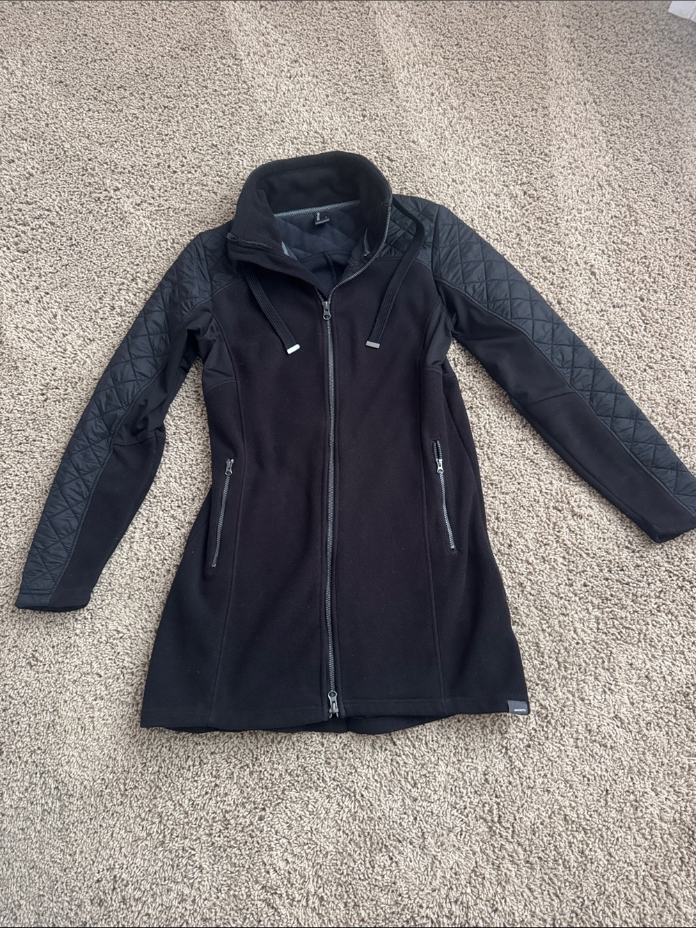 Black Quilted Sleeve Women's Jacket - Sleek Zip Front Coat